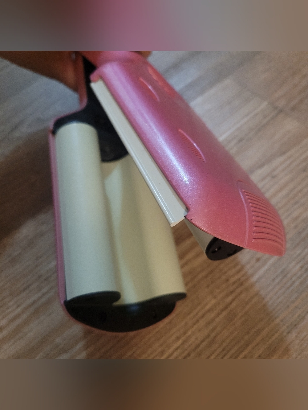 Pink Triple Barrel Hair Waver